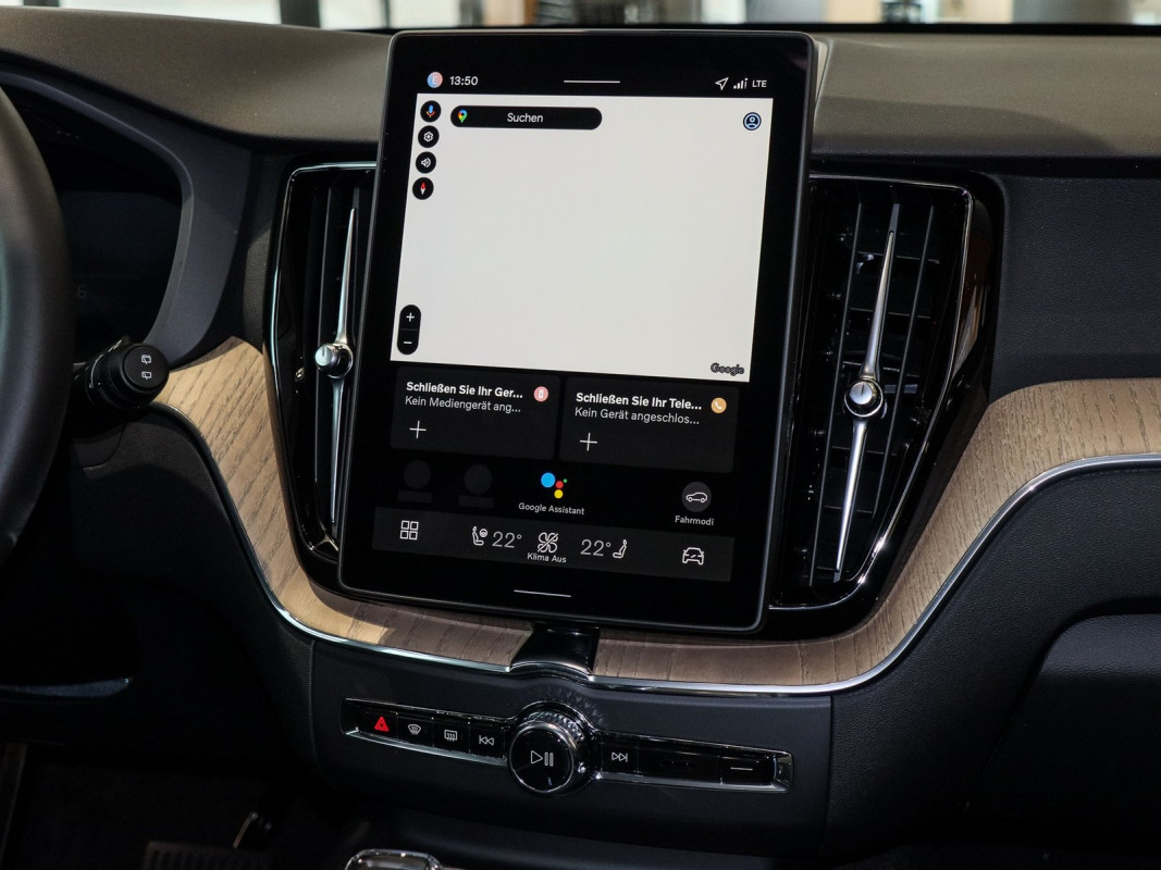 Volvo XC60 T6 Recharge Plug-In Hybrid AWD - SUV/Off-road - Blau - Gebrauchtwagen - Bild 7