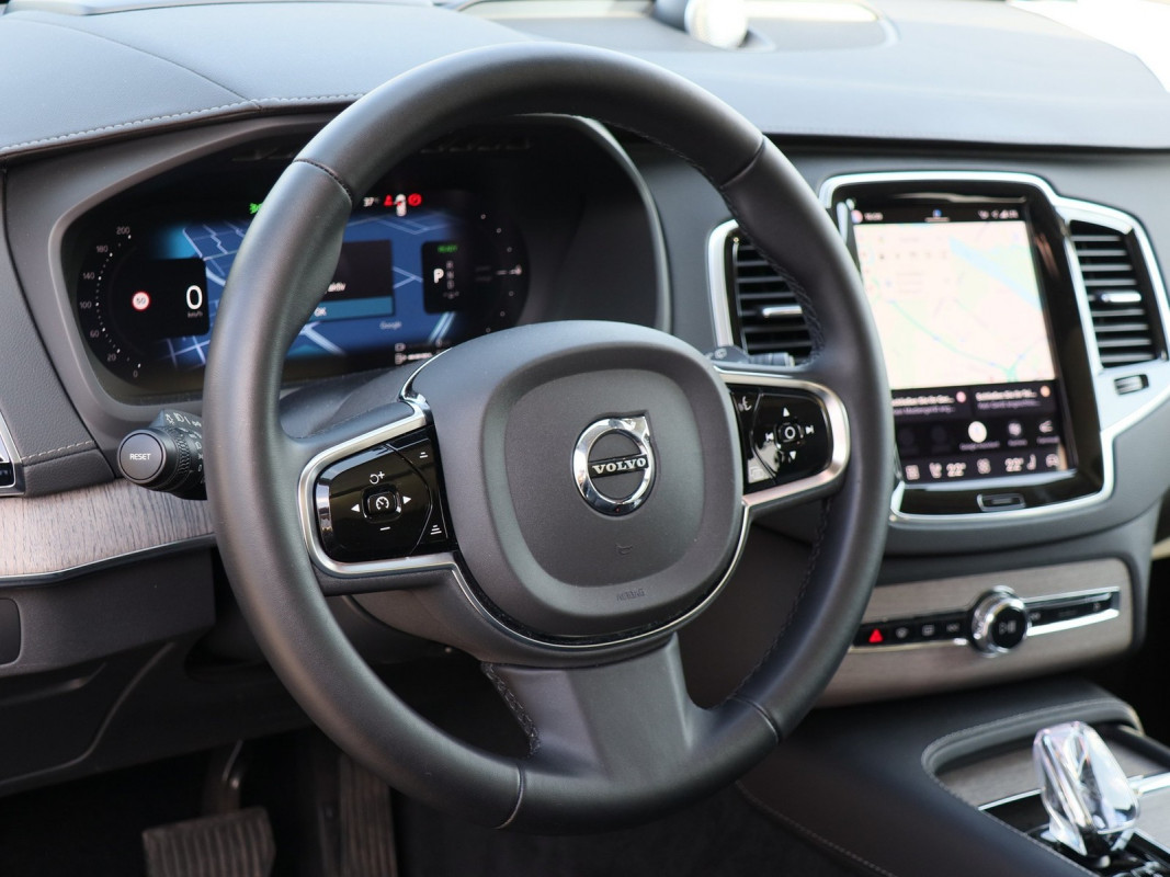 Volvo XC90 Ultimate Bright Recharge - SUV/Off-road - Grau - Gebrauchtwagen - Bild 9