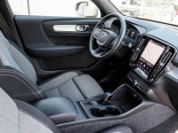 Volvo XC40 B3 Core - SUV/Off-road - Grau - Gebrauchtwagen - Bild 3