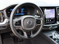 Volvo V60 B4 Benzin - Kombi - Schwarz - Gebrauchtwagen - Bild 9