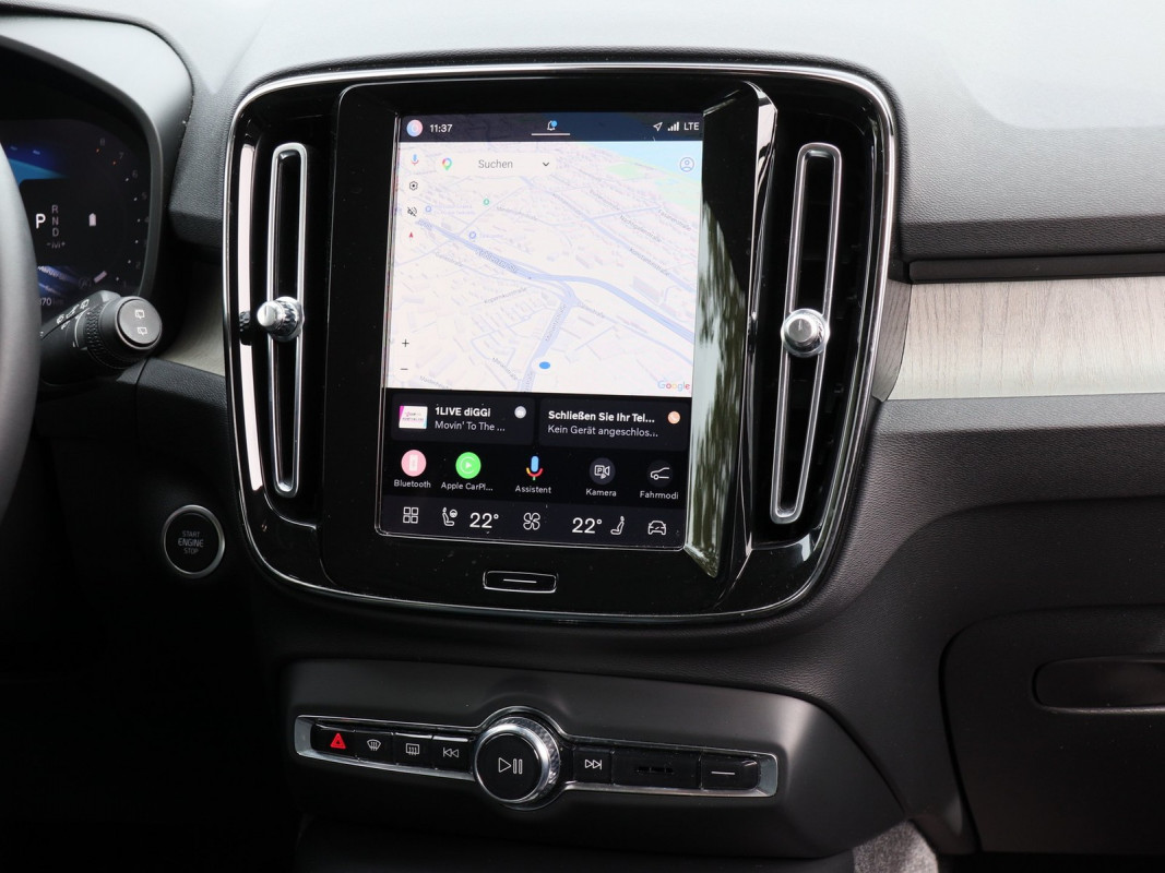Volvo XC40 B3 - SUV/Off-road - Schwarz - Gebrauchtwagen - Bild 7