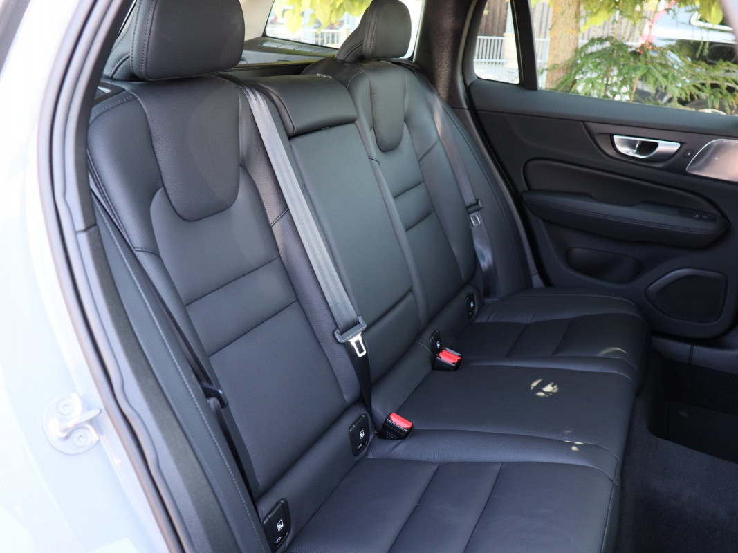 Volvo V60 B4 Diesel - Kombi - Grau - Gebrauchtwagen - Bild 4