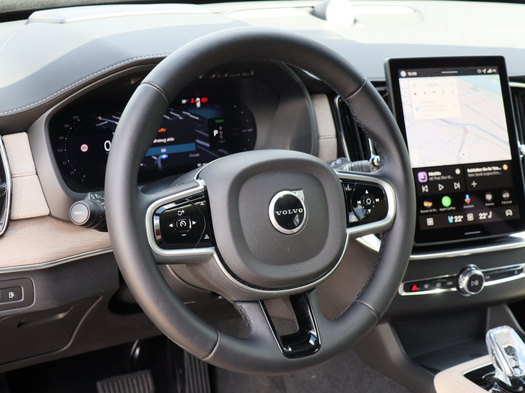 Volvo XC90 T8 AWD - SUV/Off-road - Blau - Gebrauchtwagen - Bild 9