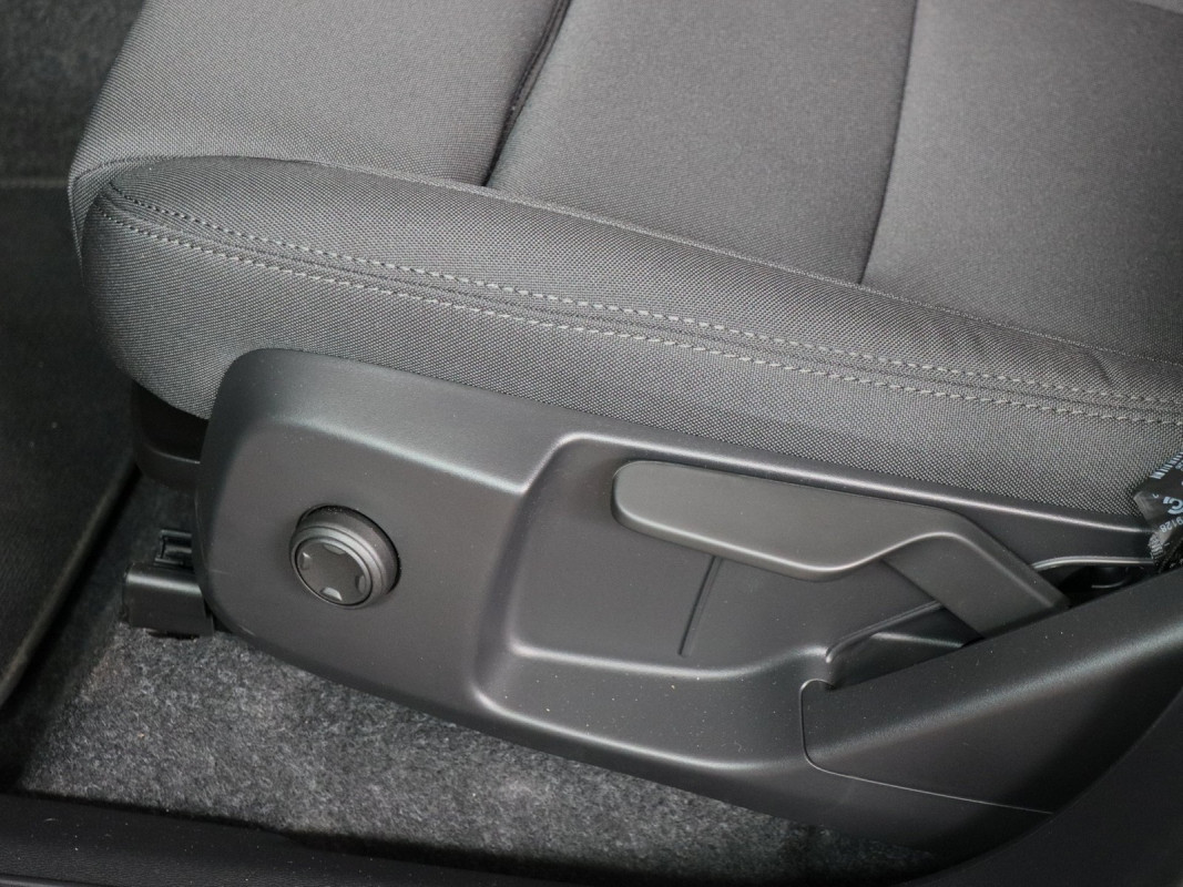 Volvo EX40 - SUV/Off-road - Blau - Gebrauchtwagen - Bild 14
