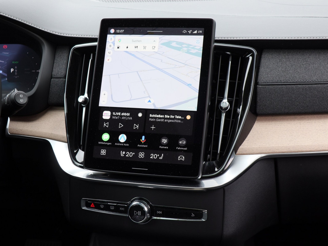 Volvo XC90 T8 Ultra Bright Recharge Plug-In Hybrid AWD - SUV/Off-road - Grau - Gebrauchtwagen - Bild 7