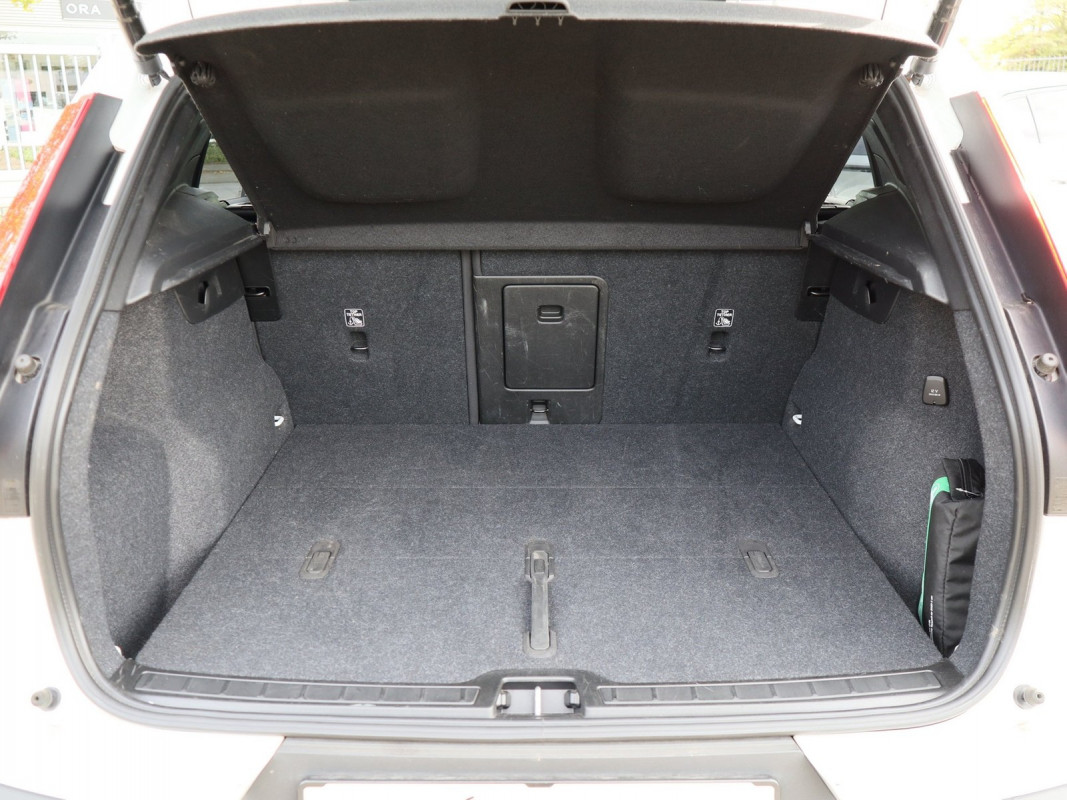 Volvo XC40 Core Lenkradheizung - SUV/Off-road - Weiss - Gebrauchtwagen - Bild 11