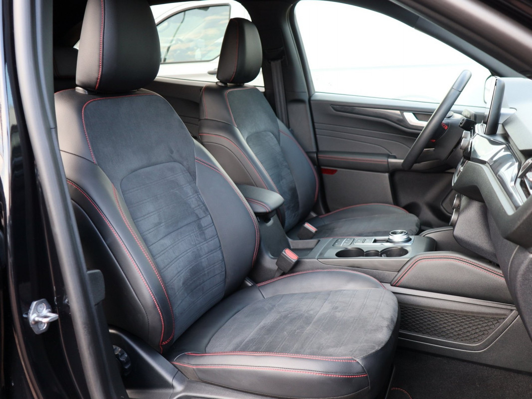 Ford Kuga - SUV/Off-road - Schwarz - Gebrauchtwagen - Bild 6