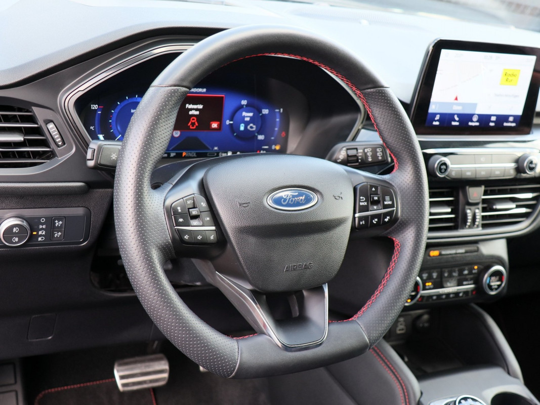Ford Kuga - SUV/Off-road - Schwarz - Gebrauchtwagen - Bild 9