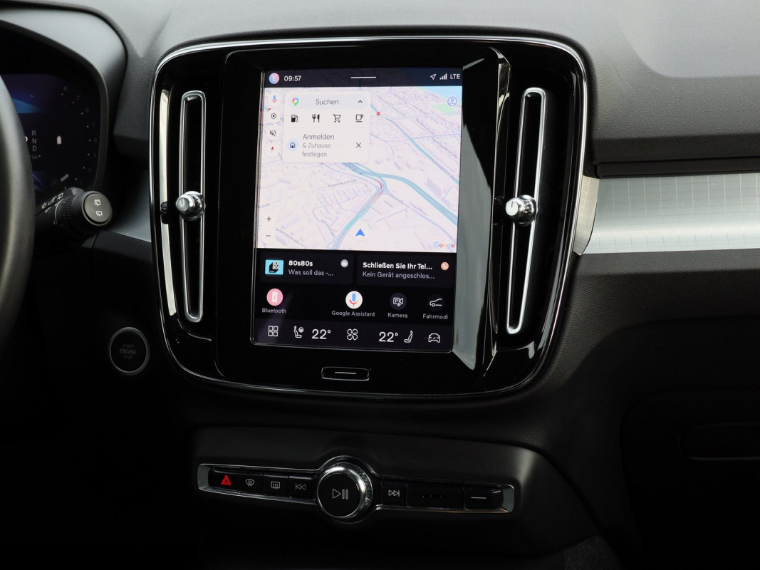 Volvo XC40 B3 - SUV/Off-road - Schwarz - Gebrauchtwagen - Bild 7