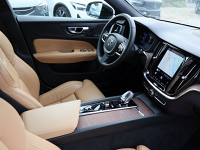 Volvo V60 B4 Benzin - Kombi - Grau - Gebrauchtwagen - Bild 3