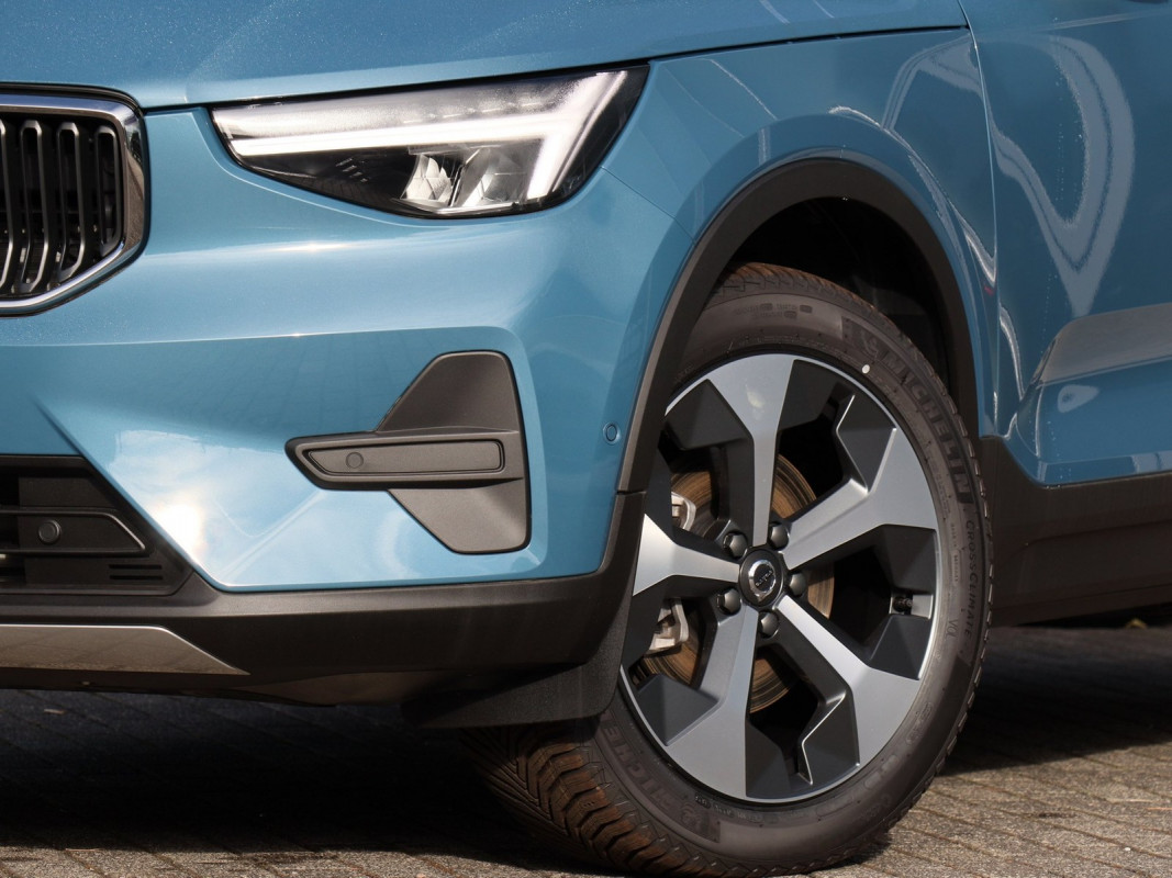 Volvo XC40 B3 - SUV/Off-road - Blau - Gebrauchtwagen - Bild 5