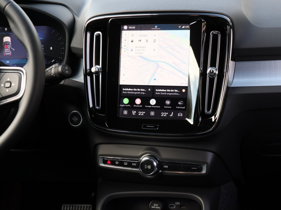 Volvo XC40 B3 - SUV/Off-road - Blau - Gebrauchtwagen - Bild 7