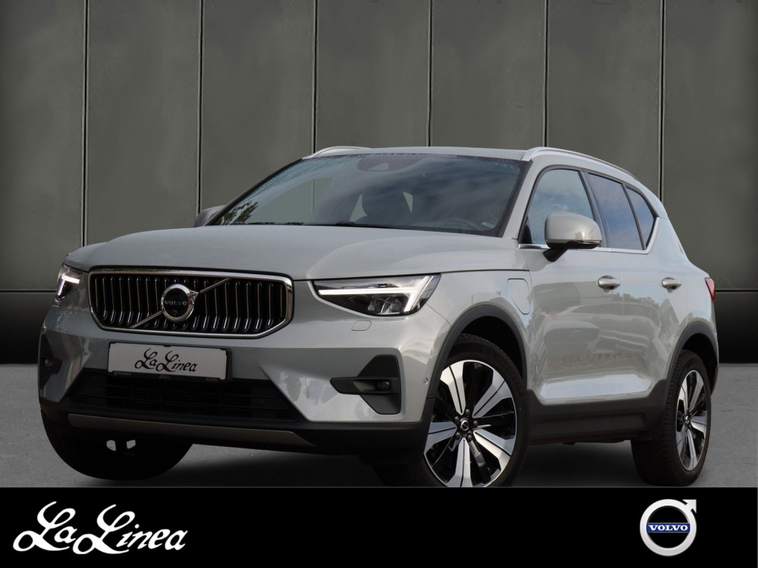 Volvo XC40 T4 - SUV/Off-road - Grau - Gebrauchtwagen - Bild 1