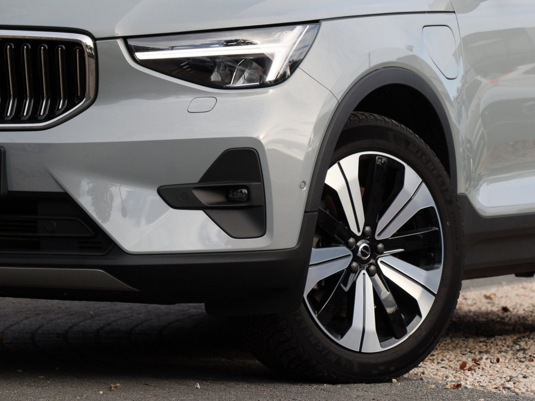 Volvo XC40 T4 - SUV/Off-road - Grau - Gebrauchtwagen - Bild 5