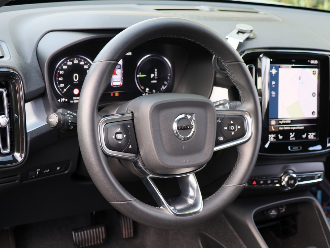 Volvo XC40 T4 - SUV/Off-road - Grau - Gebrauchtwagen - Bild 9