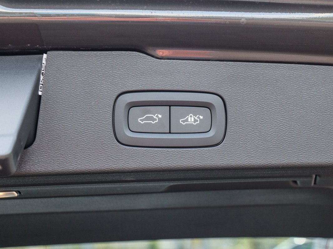 Volvo V60 T6 AWD - Kombi - Grau - Gebrauchtwagen - Bild 16