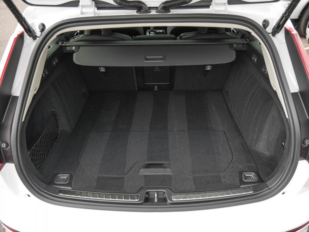 Volvo V60 - Kombi - Weiss - Gebrauchtwagen - Bild 16