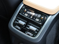 Volvo XC90 T8 AWD Recharge - SUV/Off-road - Blau - Gebrauchtwagen - Bild 16