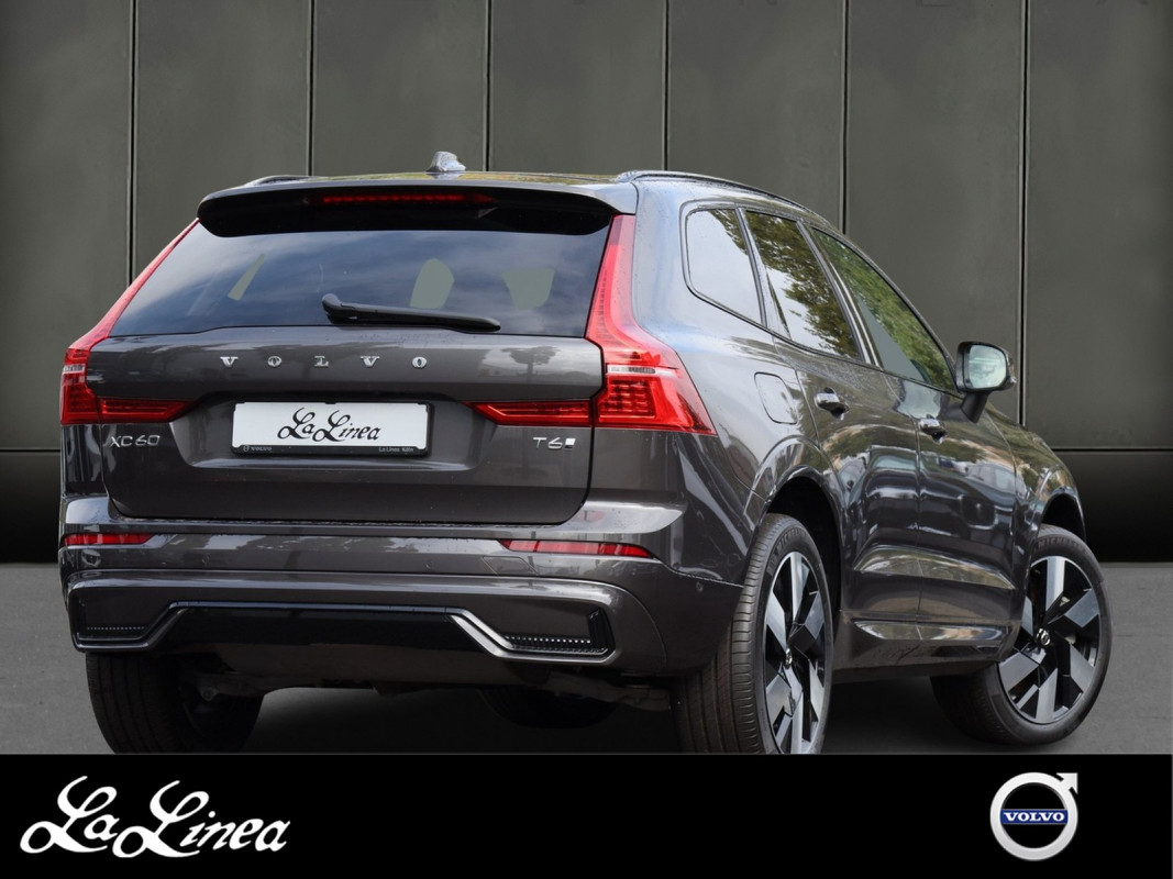 Volvo XC60 T6 AWD - SUV/Off-road - Grau - Gebrauchtwagen - Bild 2