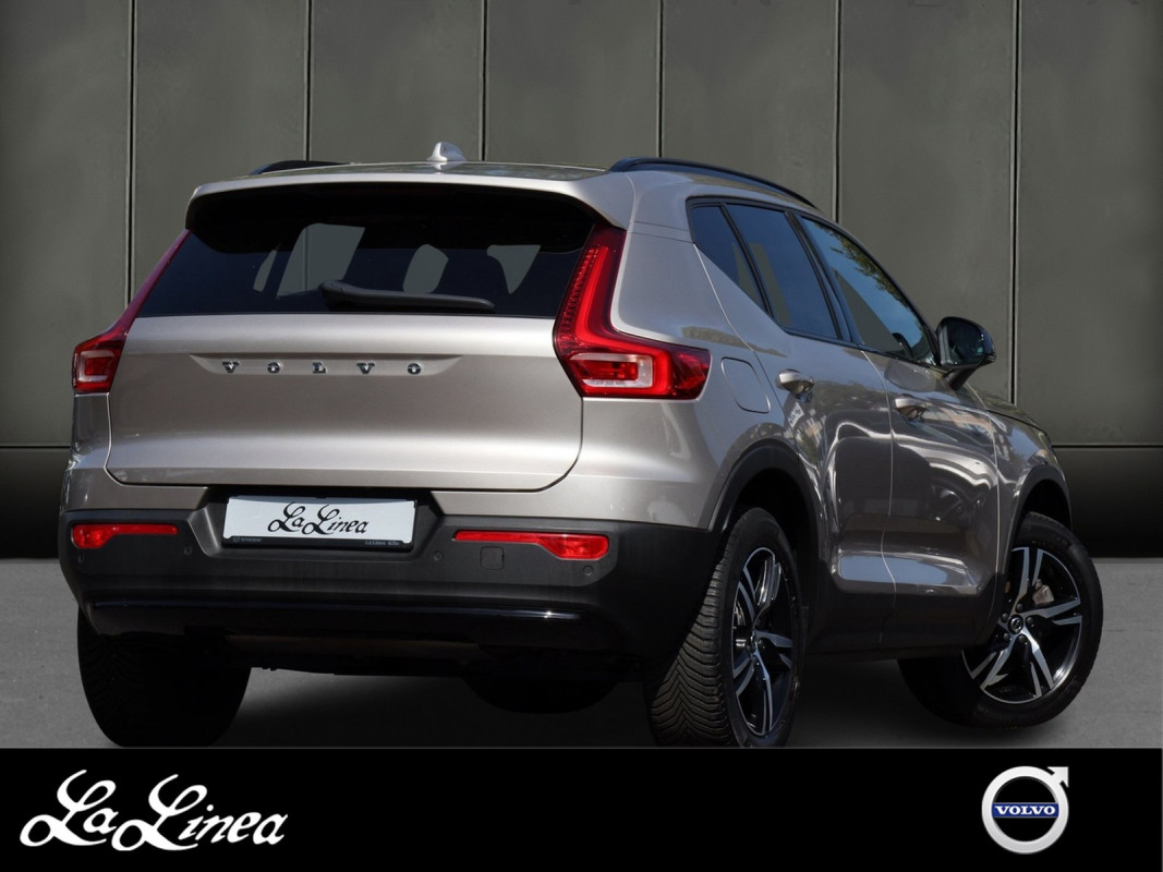 Volvo XC40 B3 (B) - SUV/Off-road - Gold - Gebrauchtwagen - Bild 2