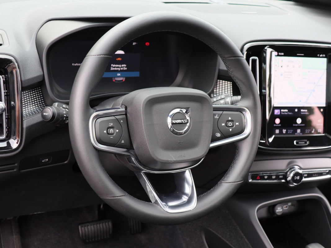 Volvo XC40 B3 - SUV/Off-road - Weiss - Gebrauchtwagen - Bild 9