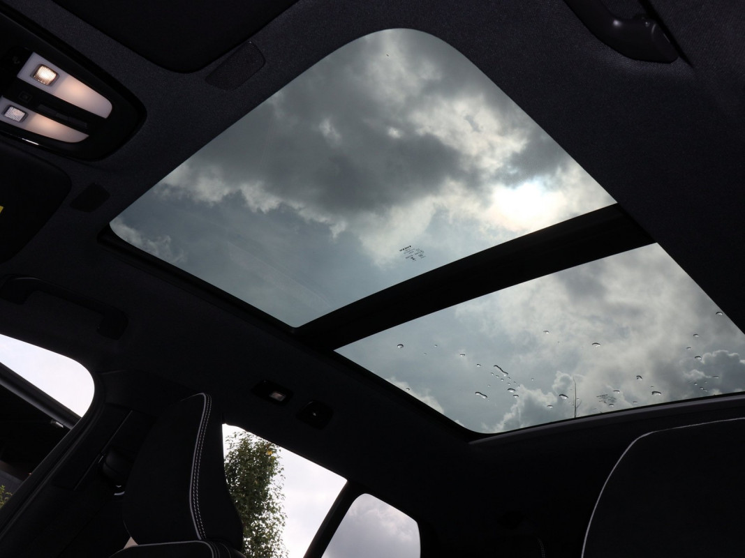 Volvo XC40 B3 - SUV/Off-road - Weiss - Gebrauchtwagen - Bild 12
