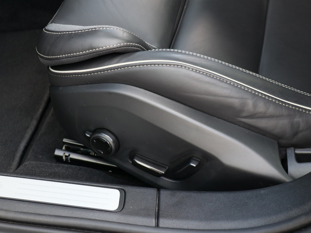 Volvo V60 T6 Recharge AWD - Kombi - Grau - Gebrauchtwagen - Bild 13