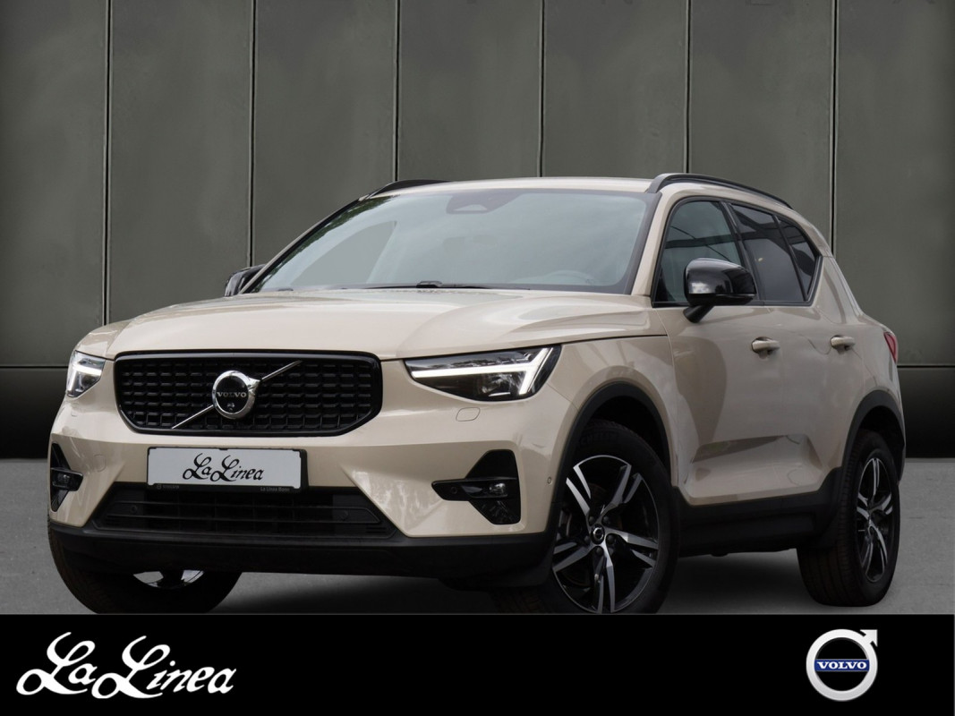 Volvo XC40 B3 Plus Dark - SUV/Off-road - Beige - Gebrauchtwagen - Bild 1