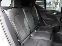 Volvo XC40 B3 Plus Dark - SUV/Off-road - Beige - Gebrauchtwagen - Bild 4
