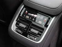 Volvo XC90 T8 Ultra Bright Recharge Plug-In Hybrid AWD - SUV/Off-road - Grau - Gebrauchtwagen - Bild 16