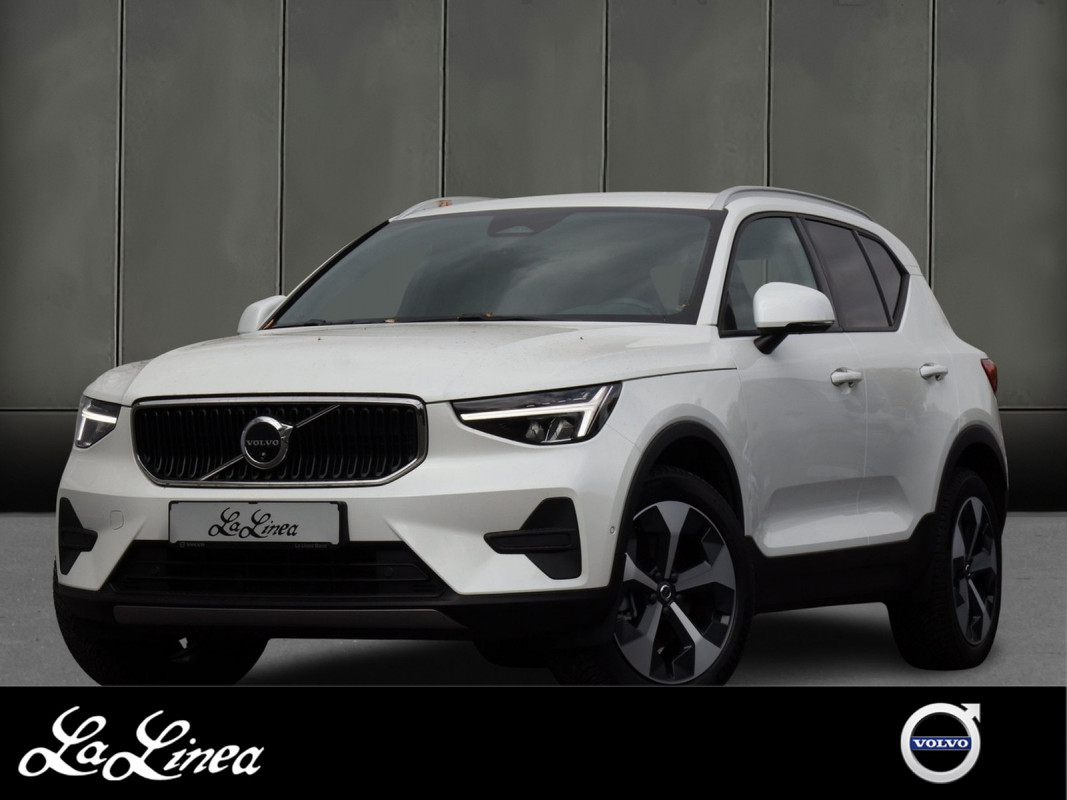 Volvo XC40 B3 Core - SUV/Off-road - Weiss - Gebrauchtwagen - Bild 1