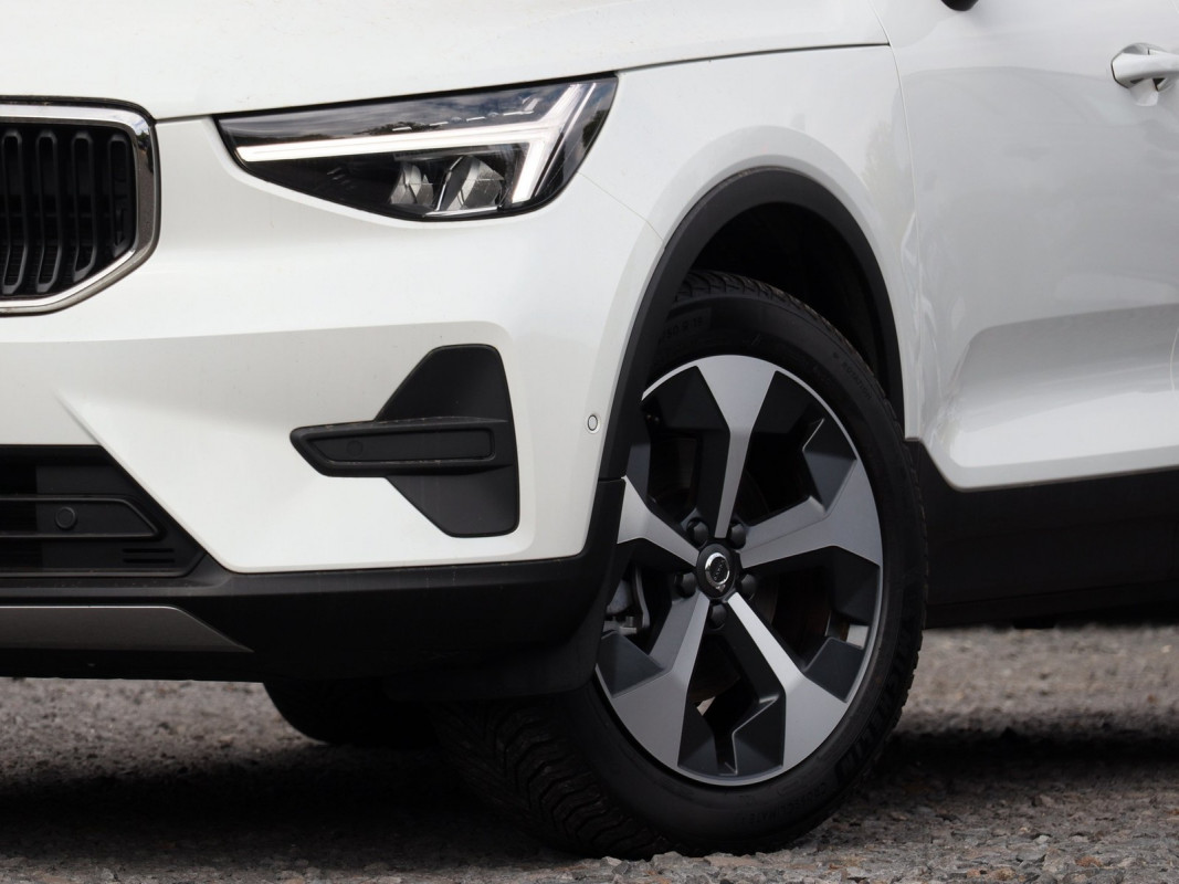 Volvo XC40 B3 Core - SUV/Off-road - Weiss - Gebrauchtwagen - Bild 5
