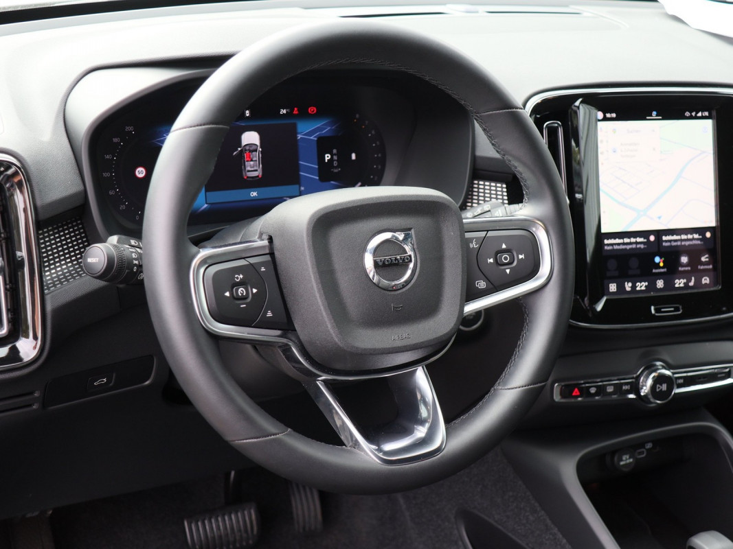 Volvo XC40 B3 Core - SUV/Off-road - Weiss - Gebrauchtwagen - Bild 9