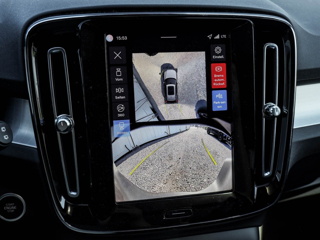 Volvo XC40 B3 Ultra Black Edition - SUV/Off-road - Blau - Gebrauchtwagen - Bild 12