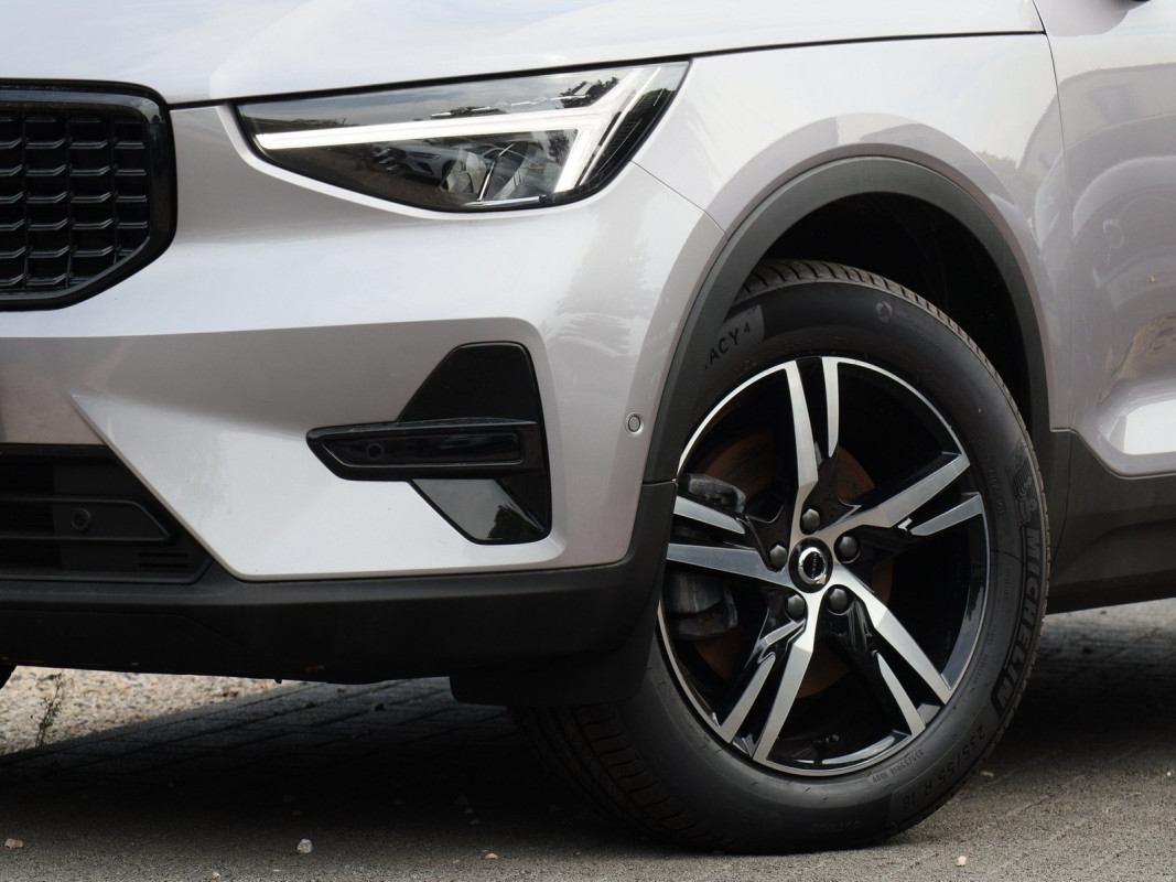 Volvo XC40 B3 - SUV/Off-road - Grau - Gebrauchtwagen - Bild 5