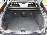 Volvo XC60 T6 AWD - SUV/Off-road - Schwarz - Gebrauchtwagen - Bild 10
