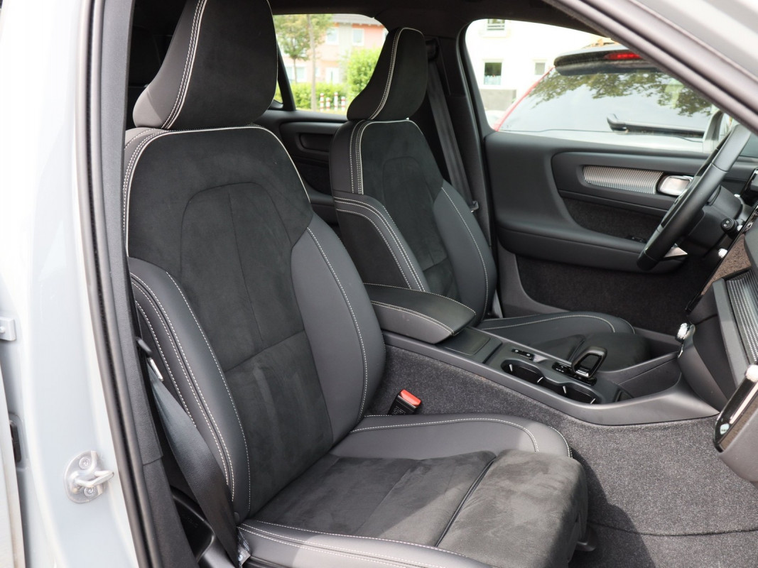 Volvo XC40 B3 - SUV/Off-road - Grau - Gebrauchtwagen - Bild 6