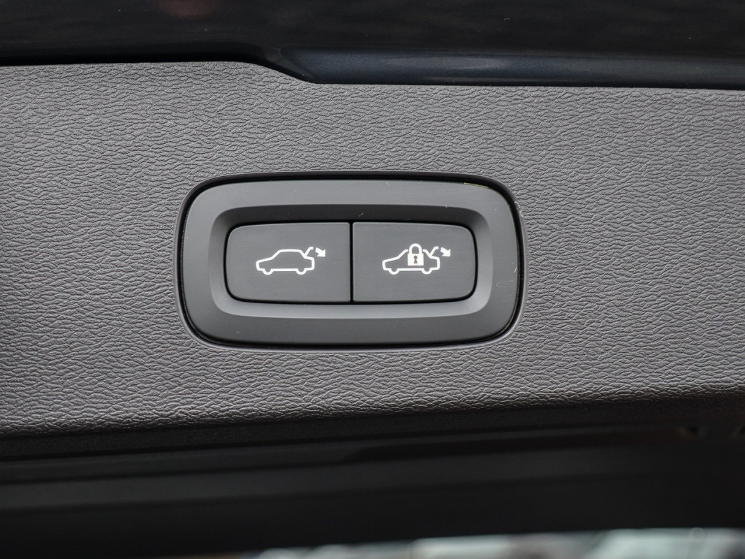 Volvo V60 T6 - Kombi - Blau - Gebrauchtwagen - Bild 16