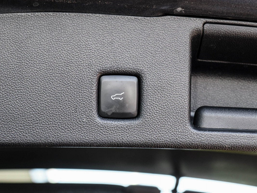 Ford Kuga - SUV/Off-road - Grau - Gebrauchtwagen - Bild 16
