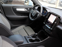 Volvo XC40 B3 - SUV/Off-road - Blau - Gebrauchtwagen - Bild 3
