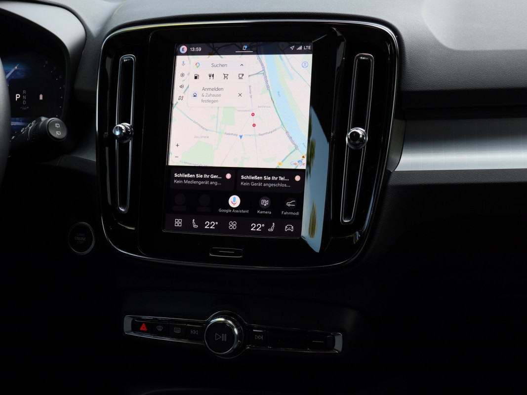 Volvo XC40 B3 - SUV/Off-road - Blau - Gebrauchtwagen - Bild 7