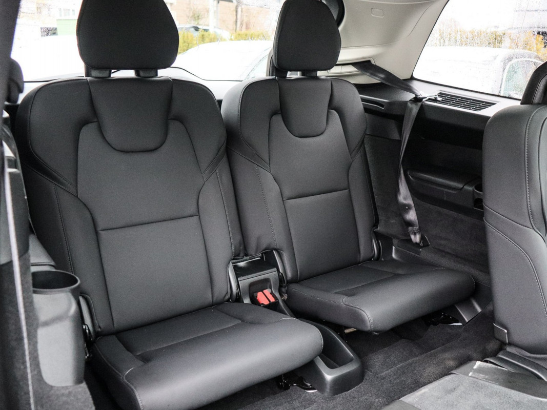 Volvo XC90 T8 AWD Reskin - SUV/Off-road - Weiss - Gebrauchtwagen - Bild 16