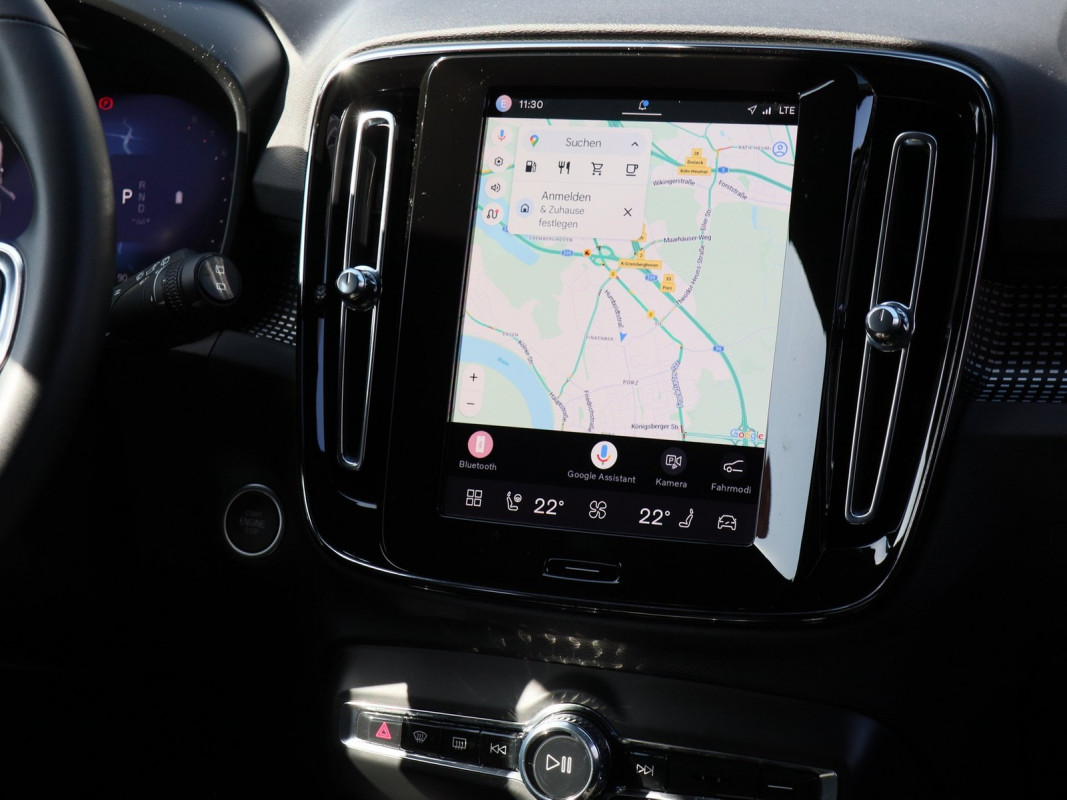 Volvo XC40 B3 (B) - SUV/Off-road - Grau - Gebrauchtwagen - Bild 7