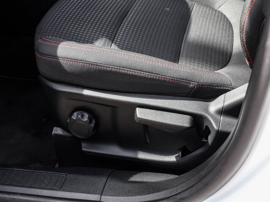 Ford Kuga ST Line - SUV/Off-road - Weiss - Gebrauchtwagen - Bild 16