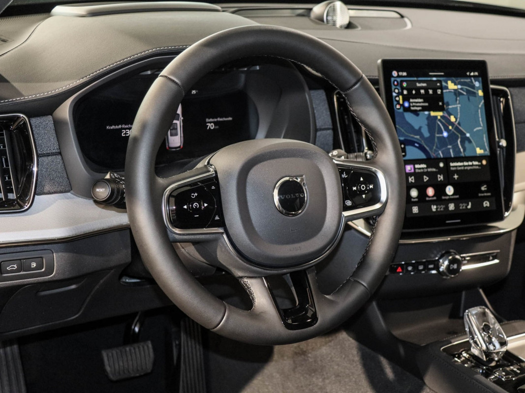 Volvo XC90 T8 Recharge AWD - SUV/Off-road - Schwarz - Gebrauchtwagen - Bild 9