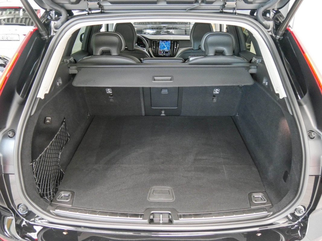 Volvo XC60 - SUV/Off-road - Schwarz - Gebrauchtwagen - Bild 16
