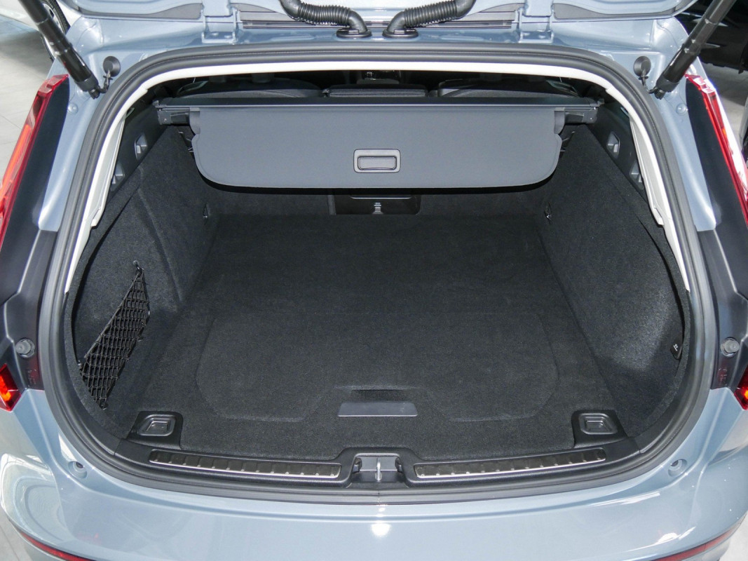Volvo V60 - Kombi - Grau - Gebrauchtwagen - Bild 16
