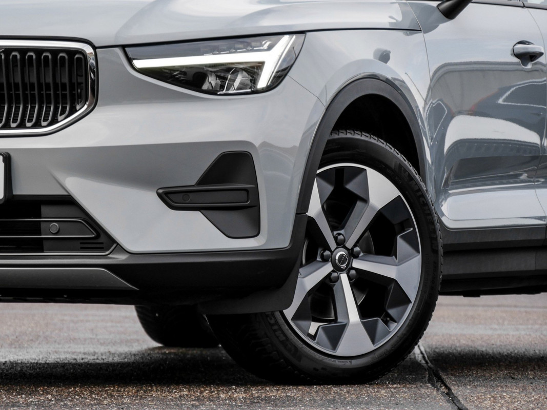 Volvo XC40 - SUV/Off-road - Grau - Gebrauchtwagen - Bild 5