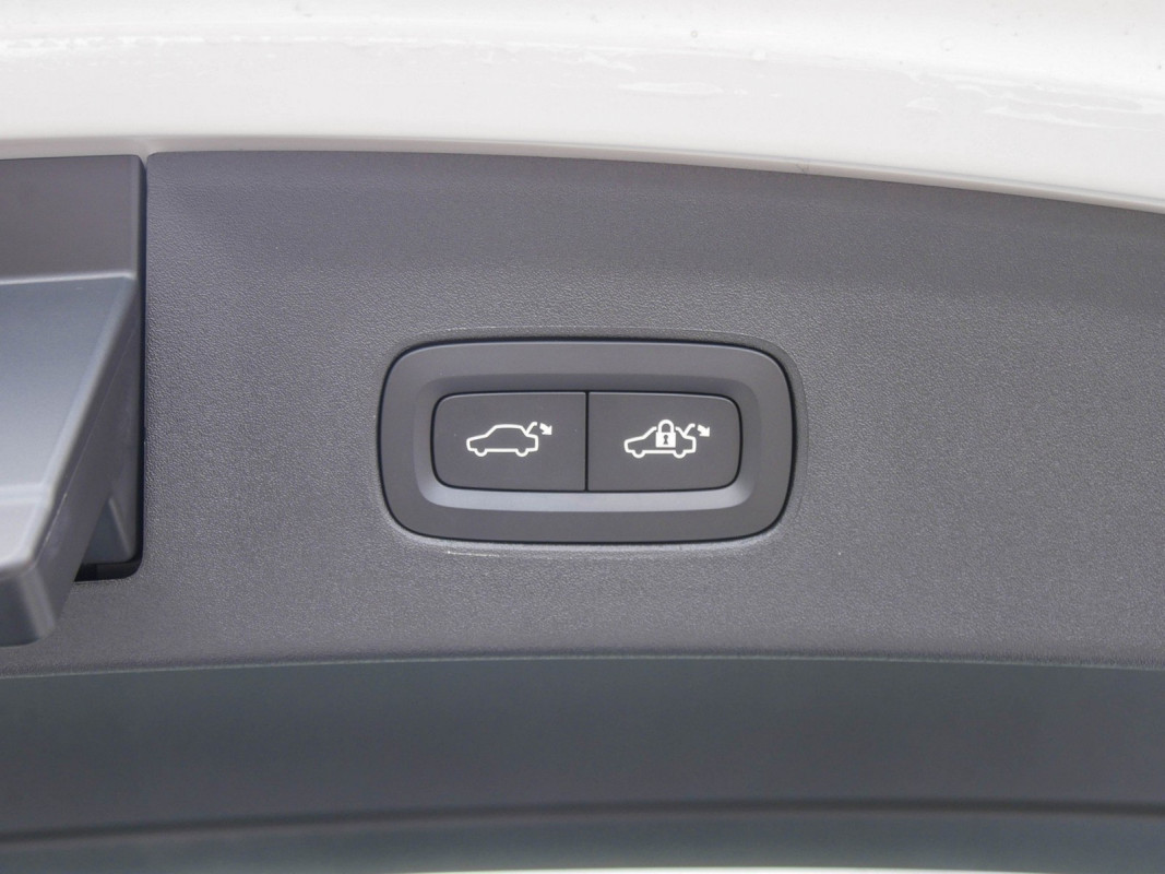 Polestar 2 - Limousine - Weiss - Gebrauchtwagen - Bild 16