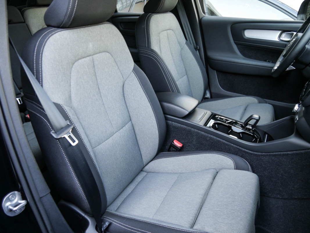 Volvo XC40 - SUV/Off-road - Schwarz - Gebrauchtwagen - Bild 6